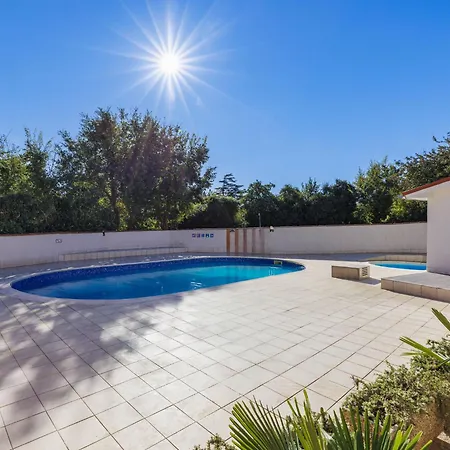 Buneta By Interhome بيت للعطل Ližnjan