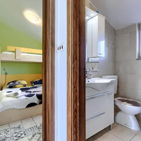 Buneta By Interhome Ližnjan